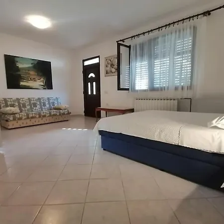 Apartment Jelena *